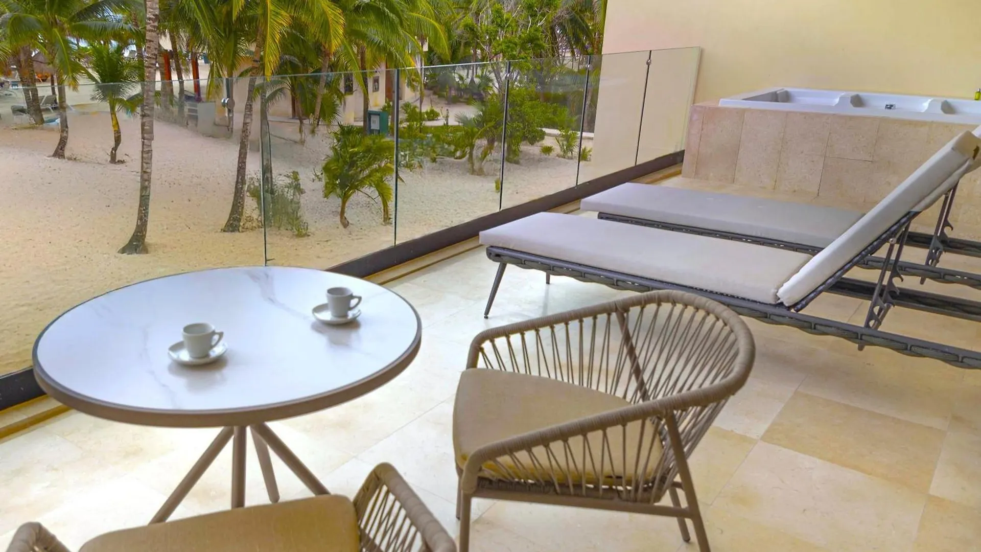 Family Selection At Grand Palladium Kantenah Resort & Spa Akumal