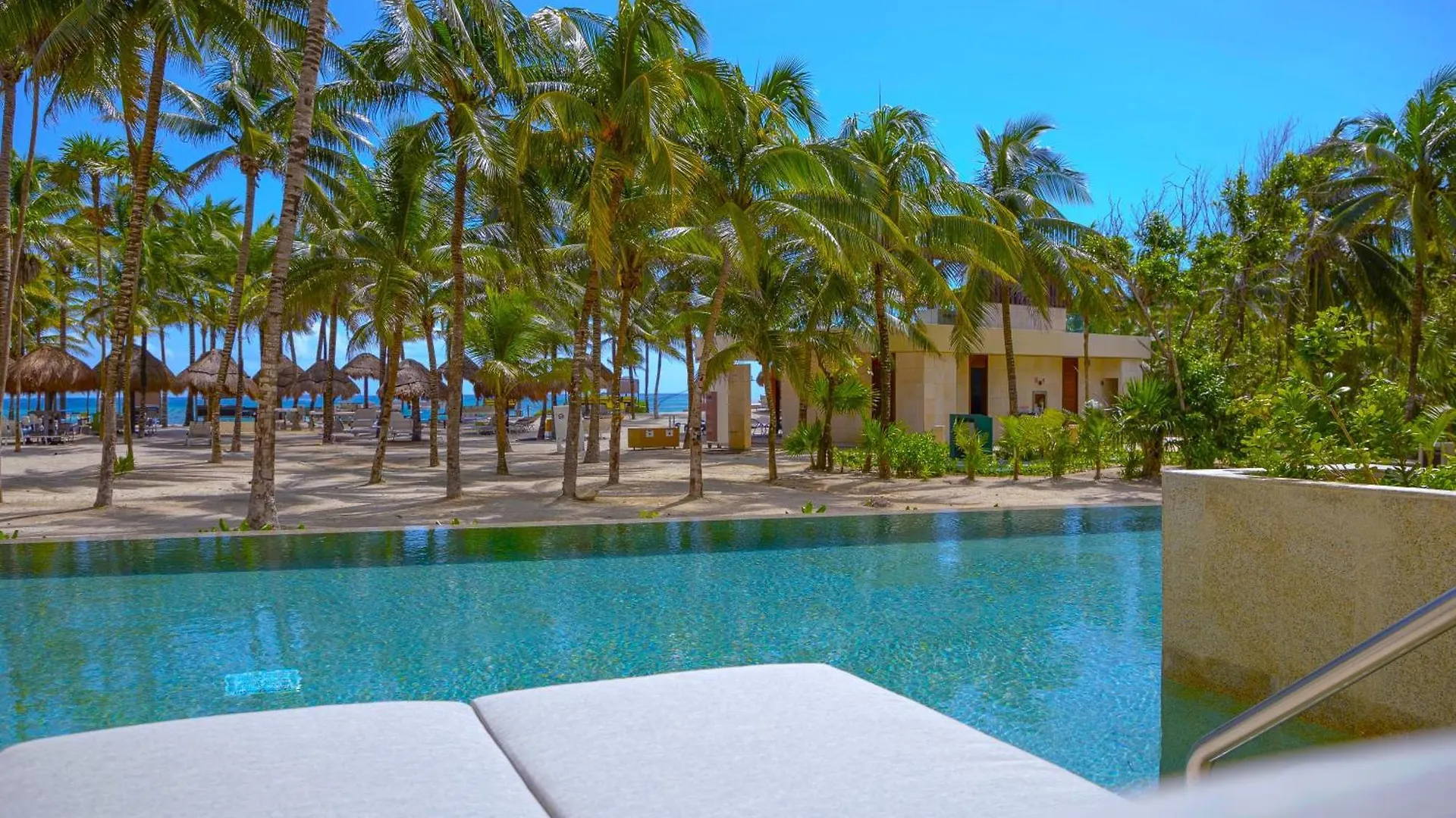 Family Selection At Grand Palladium Kantenah Resort & Spa Akumal