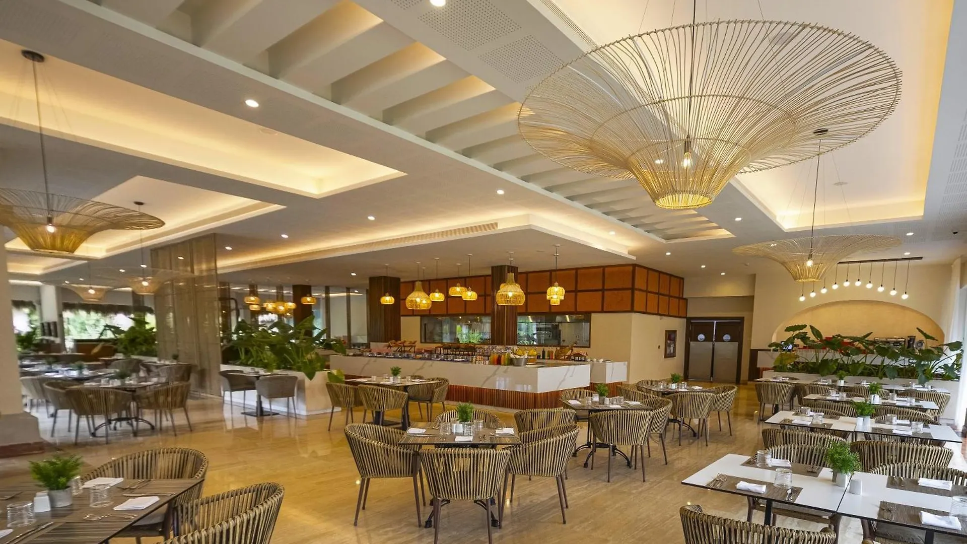 Family Selection At Grand Palladium Kantenah Resort & Spa Akumal